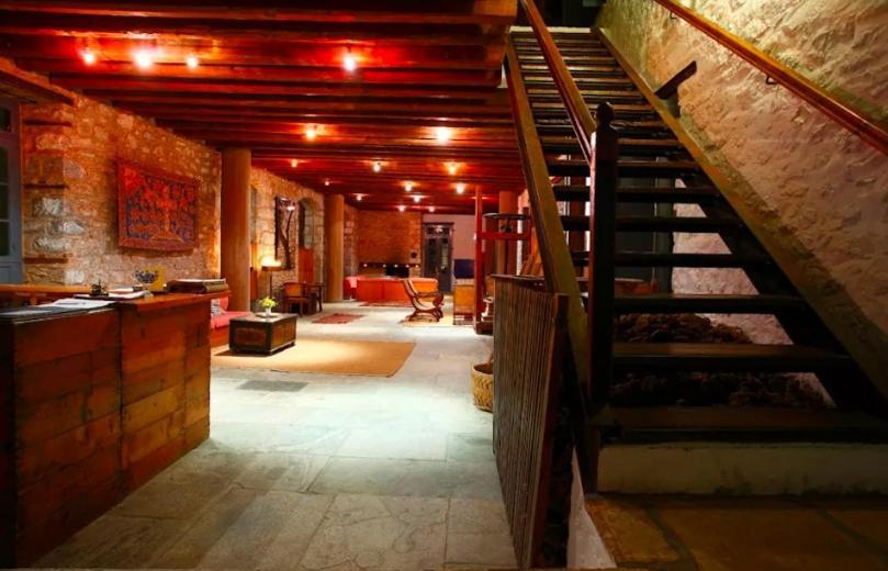 Bratsera Boutique Hotel Идра Экстерьер фото